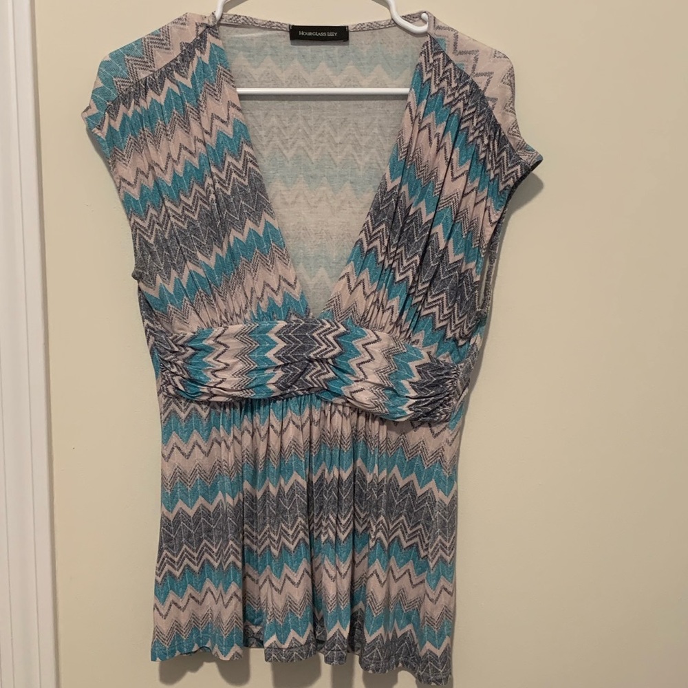 Hourglass Lily boho chevron top